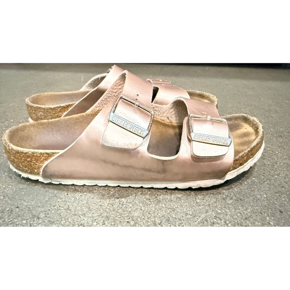 Birkenstock Arizona Kids Rose Gold Metallic Two Strap Sandals Slides size 34